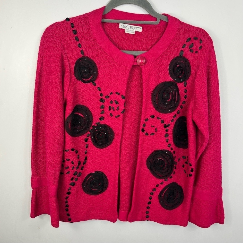 Ann Trinity Size Small Pink Embroidered Rosette 3D Open Cardigan Sweater RSB